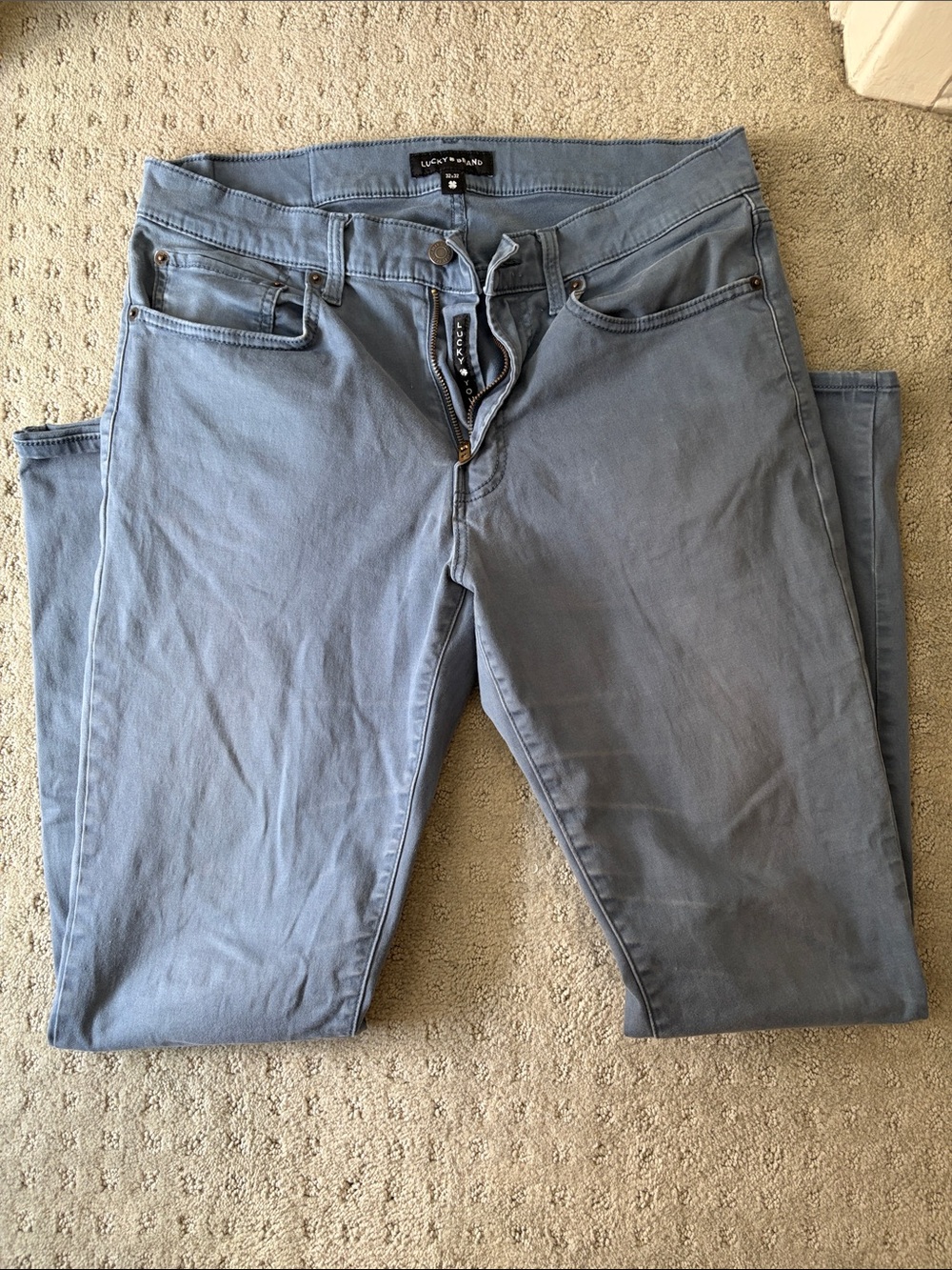 Lucky Brand Men’s Slim Straight Light Blue Jeans